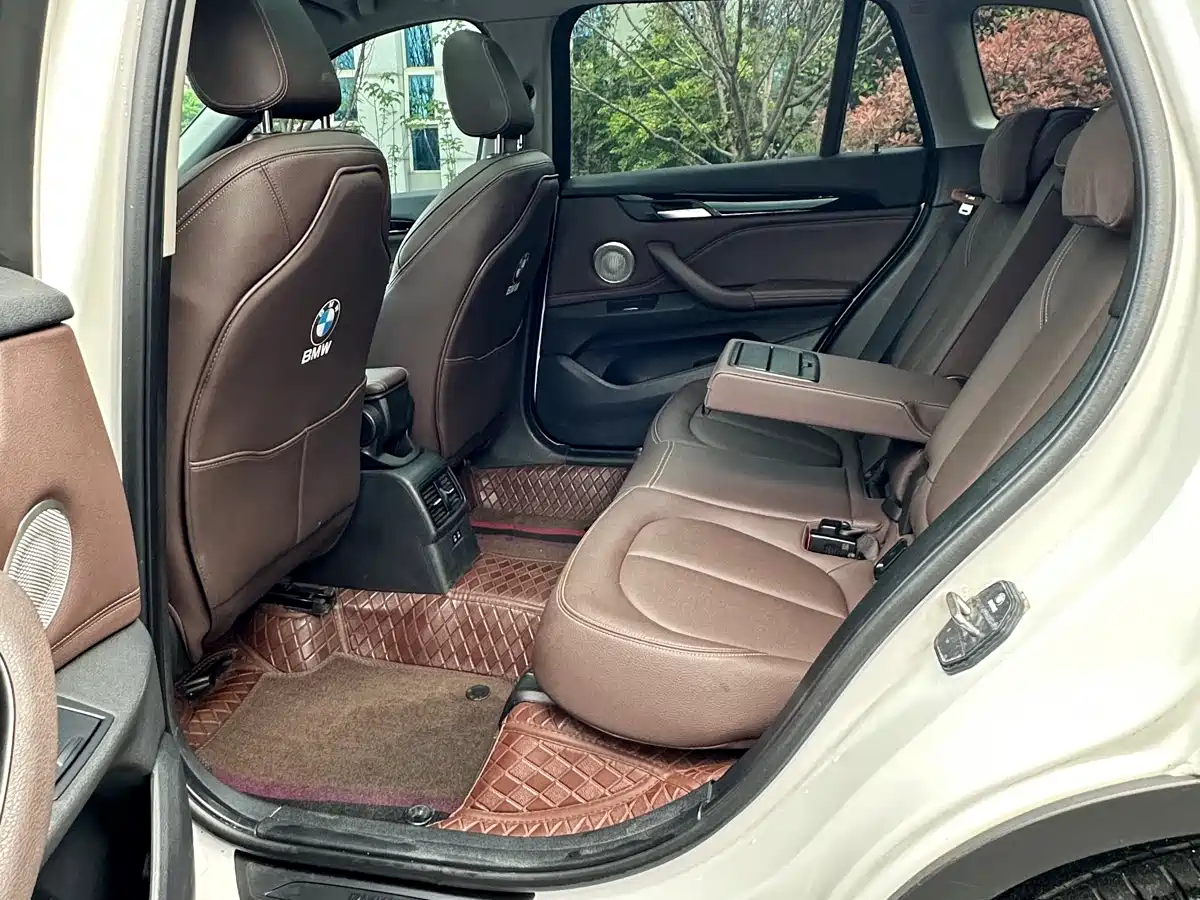 BMW X1 2020 sDrive25Li Leading Model фото 14