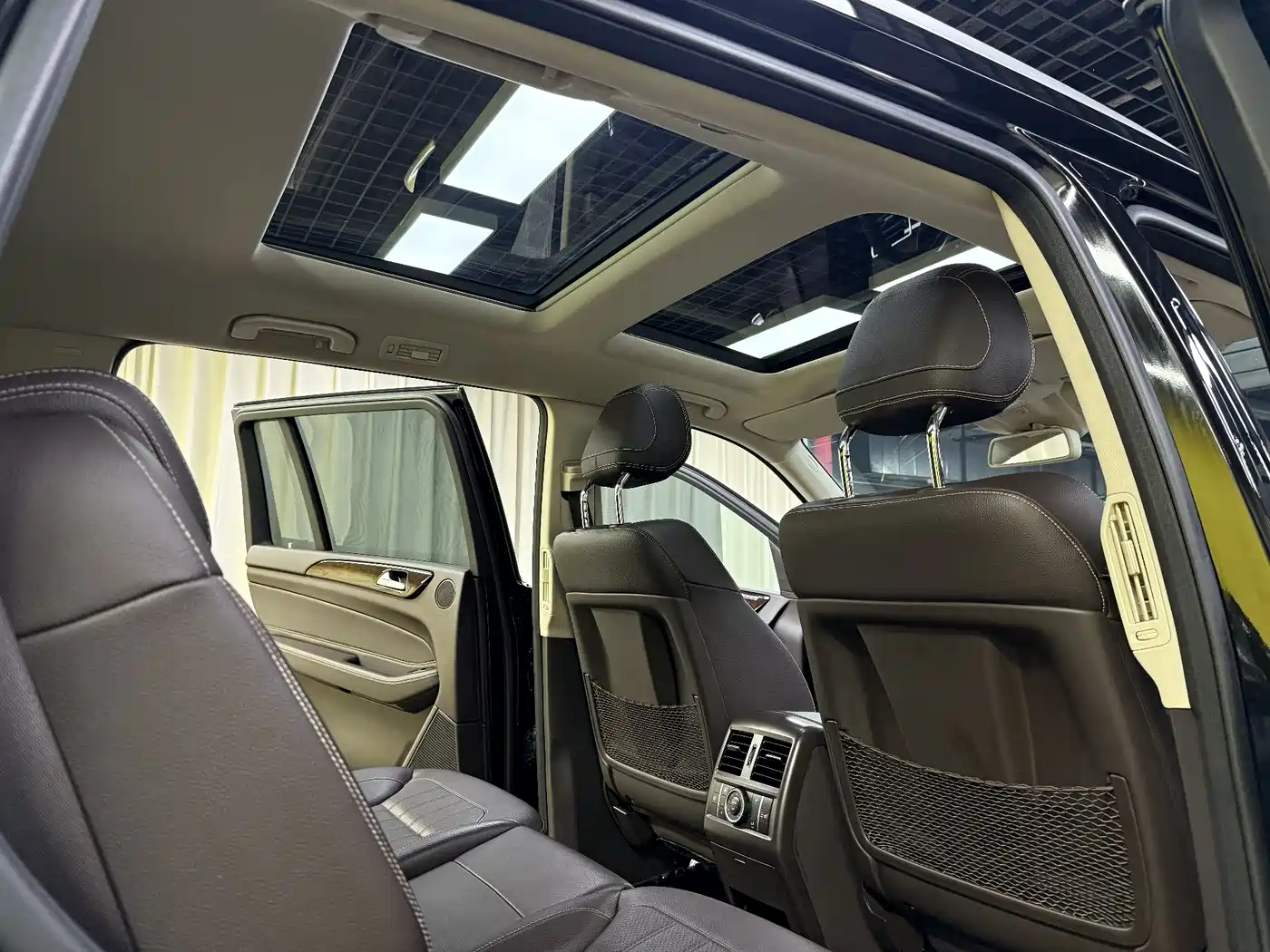 Mercedes-Benz GLS 2018 GLS 400 4MATIC Luxury фото 28