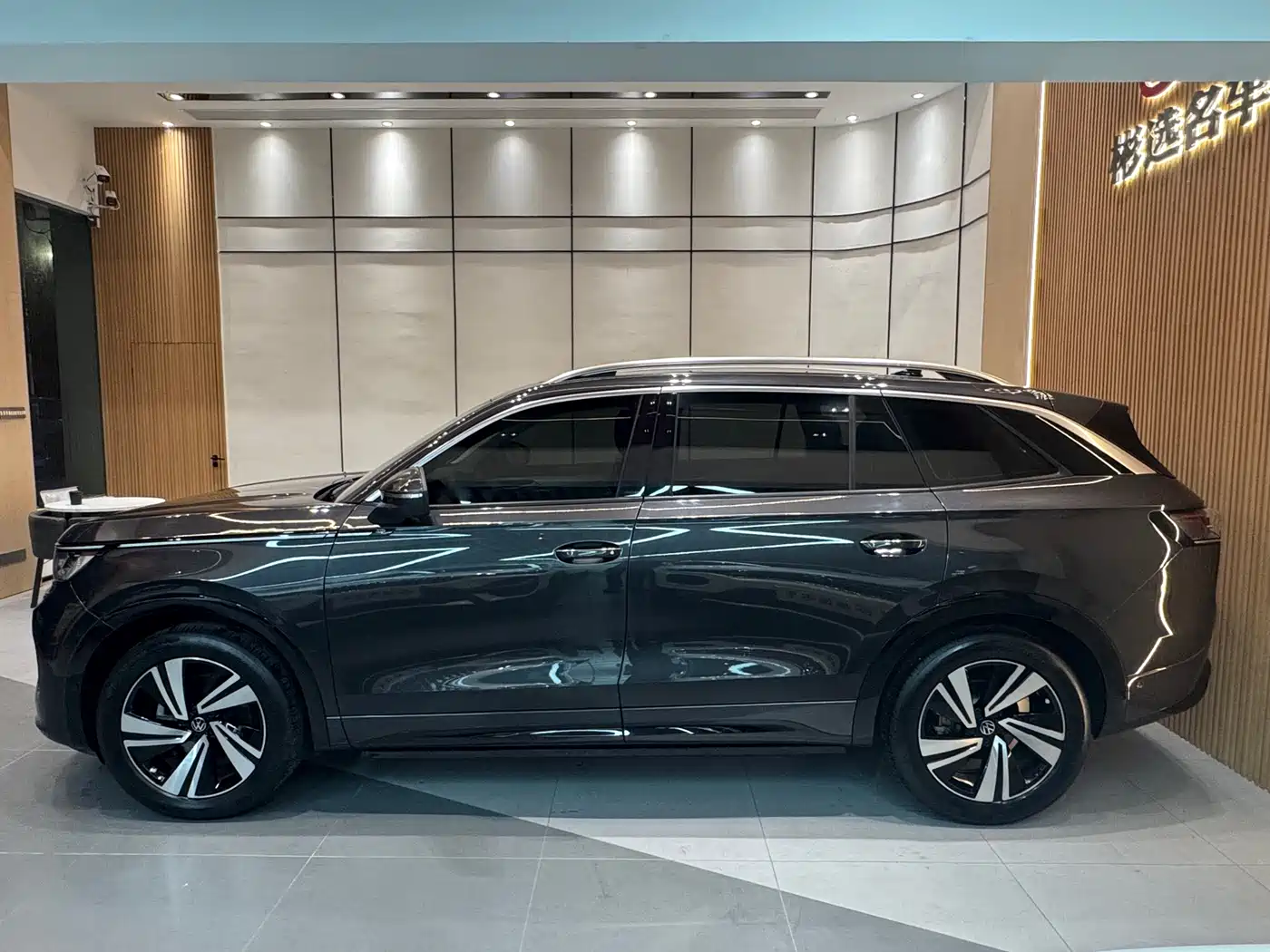 Volkswagen Talagon 2023 380TSI 4WD R-Line Touring Edition фото 4