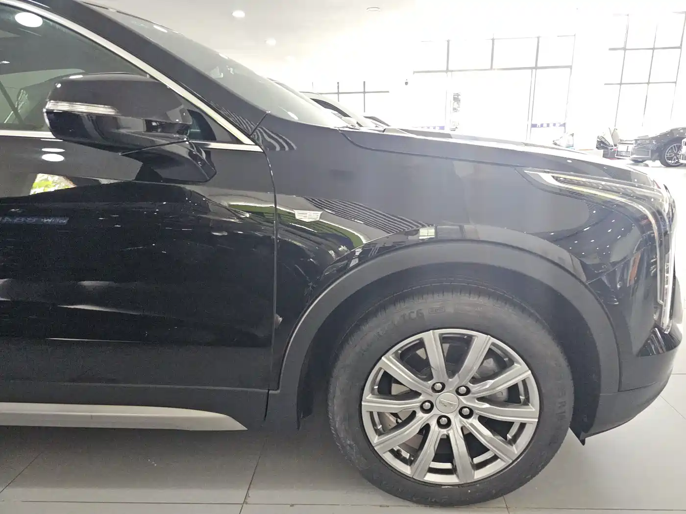 CADILLAC XT4