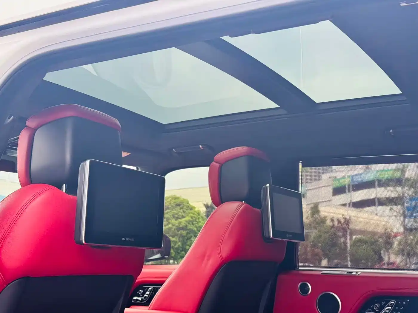 Land Rover Range Rover 2019 3.0 SC V6 Prestige Genesis Extended Edition фото 18