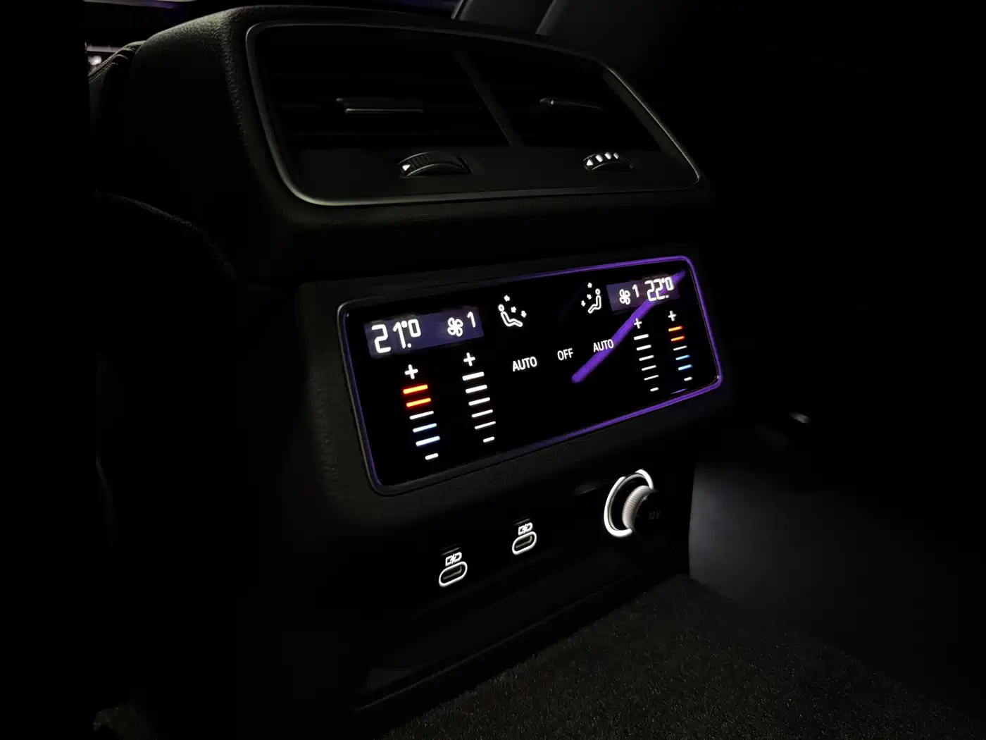 Audi A6L 2025 45 TFSI quattro Premium Sport фото 27