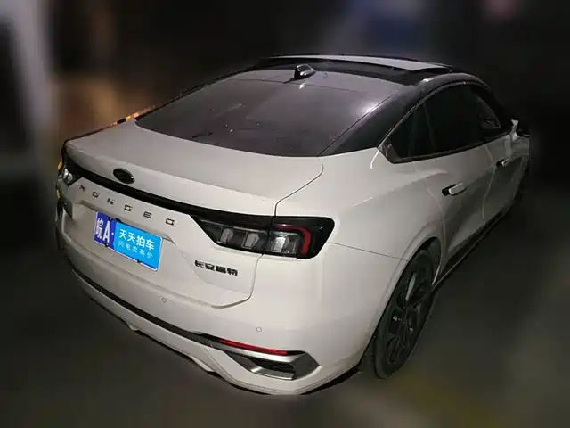 Ford Mondeo 2022 EcoBoost 245 Premium — фото 2