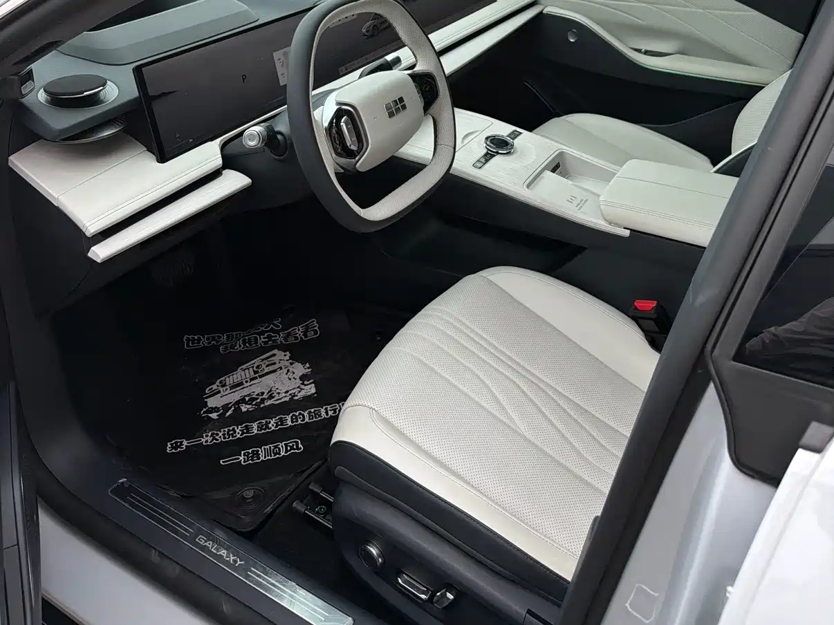Geely Galaxy Galaxy E8 2024 2024 665km RWD Starship Voyager Edition
