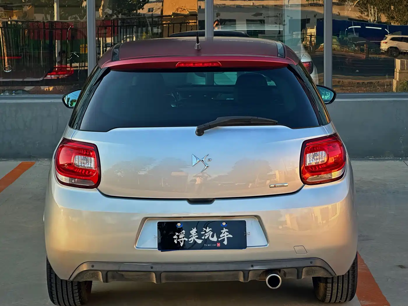 DS 3 Classic 2012 1.6L Style Edition фото 4