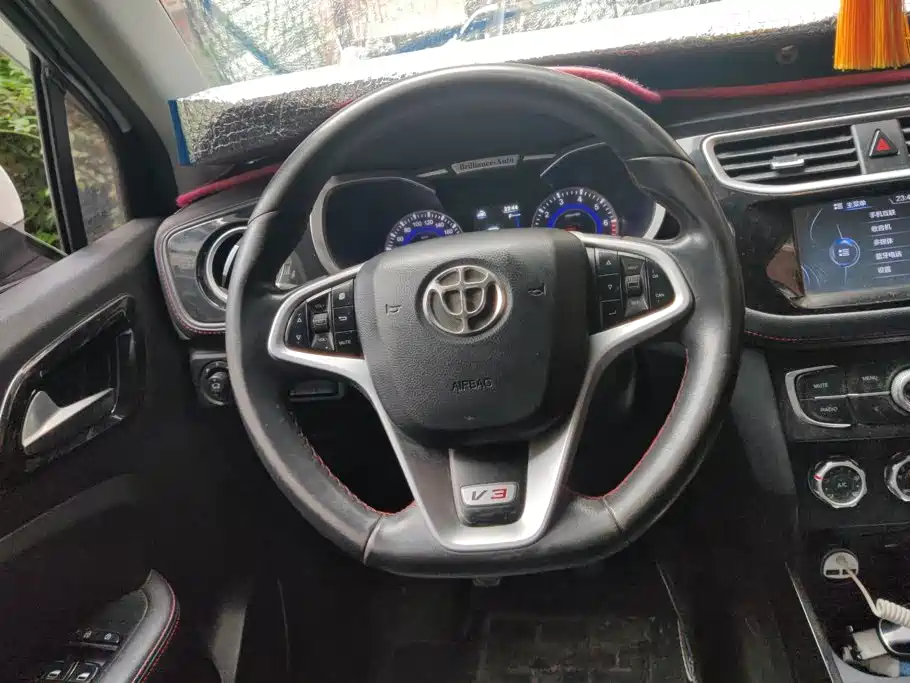 Zhonghua V3 2016 2016 1.5L Manual Smart