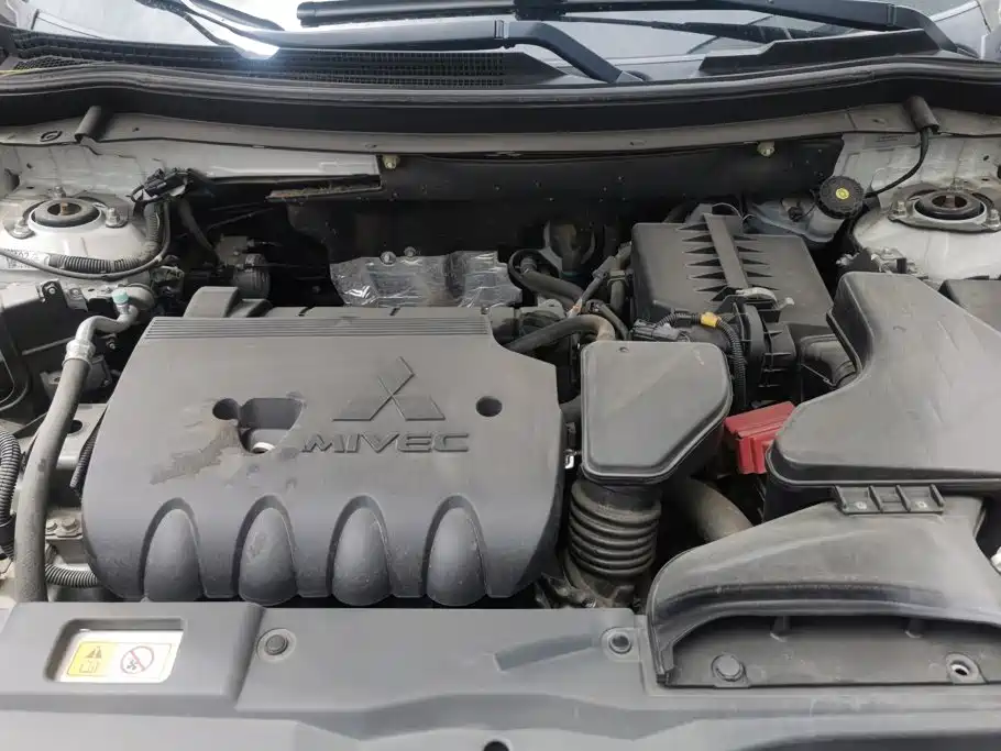 Mitsubishi Outlander 2017 2016 2.4L 4WD Elite Edition 5-seater