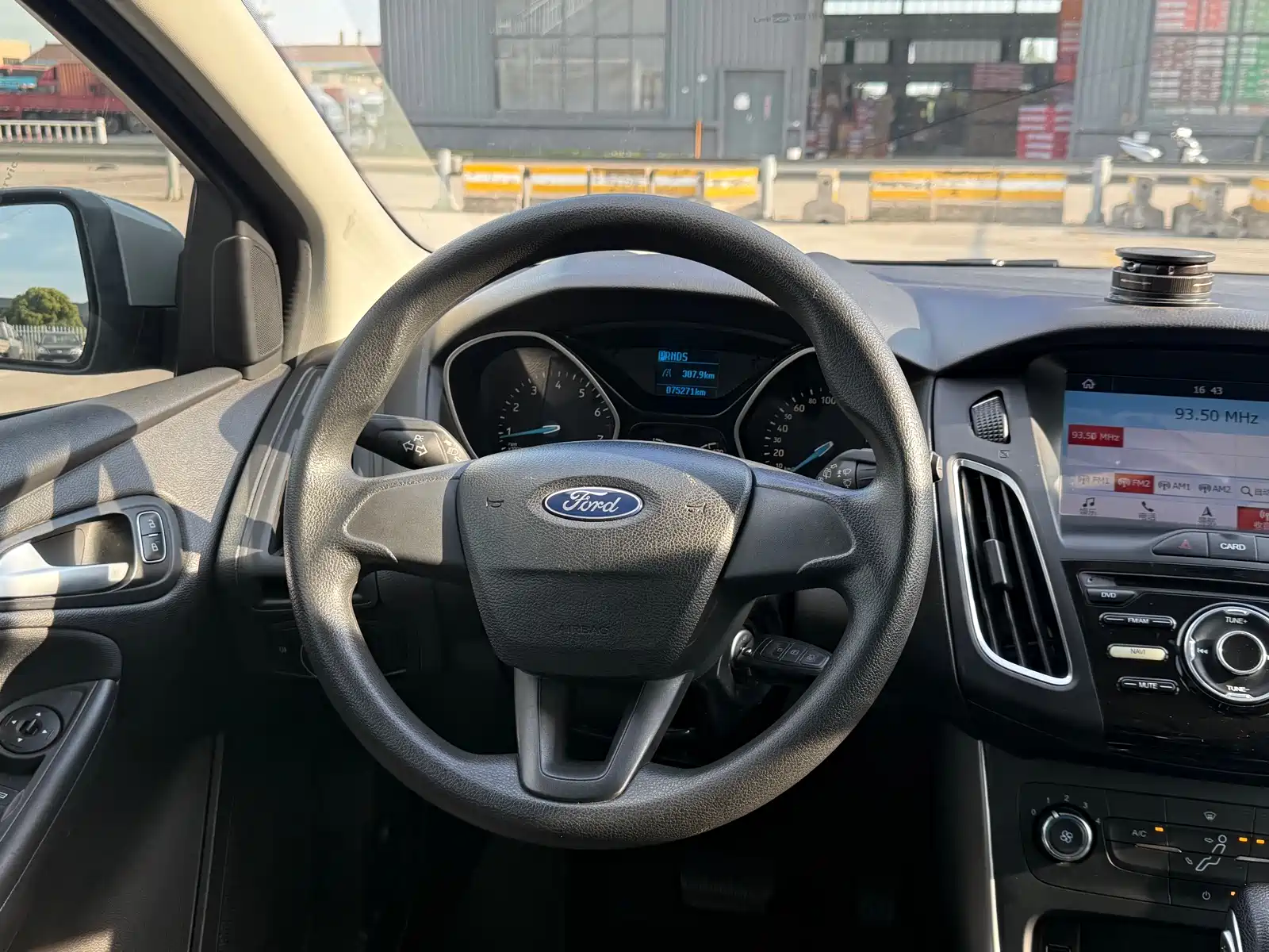 Фото 10 - Ford Focus