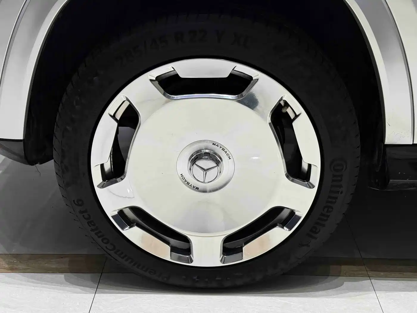 MERCEDES-BENZ MAYBACH GLS