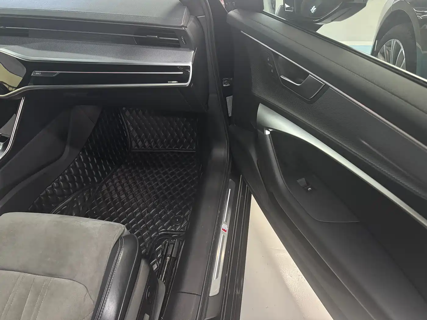 Audi A6L 2022 40 TFSI Luxury Dynamic фото 5