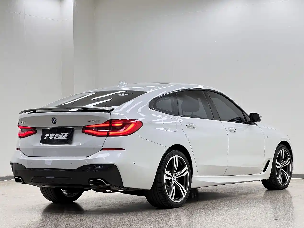 BMW 6 Series GT 2018 630i M Sport Package фото 6
