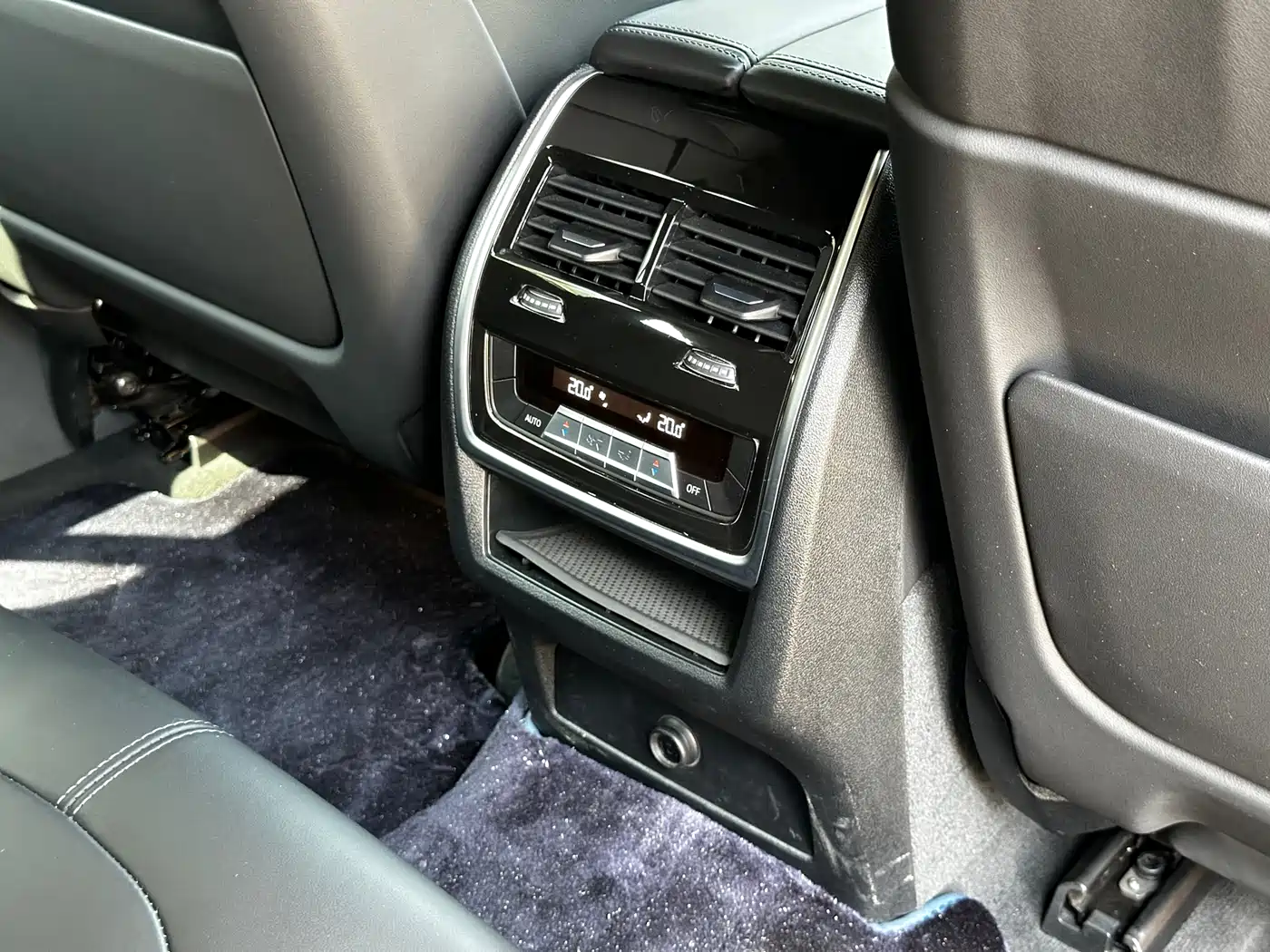 BMW X6 M 2022 X6 M фото 22