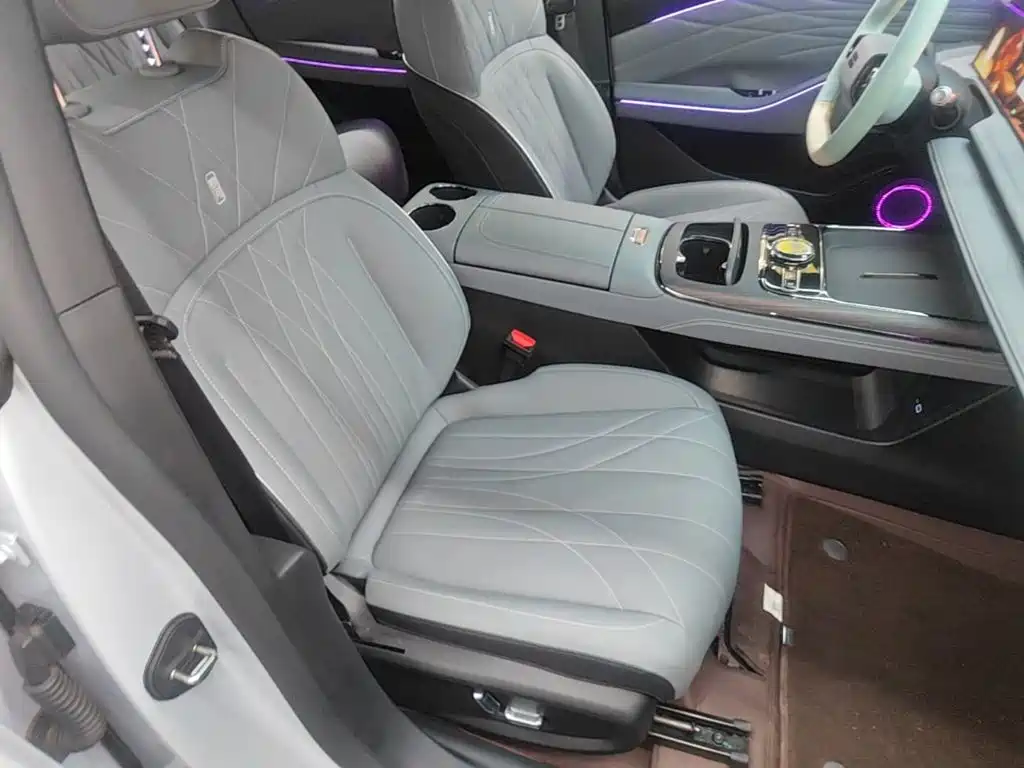 Geely Galaxy Galaxy E8 2025 2025 575km Voyage Smart Drive Edition