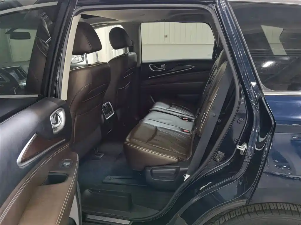 Infiniti QX60 (Import) 2018 2.5 S/C Hybrid FWD Champion Family Edition фото 15