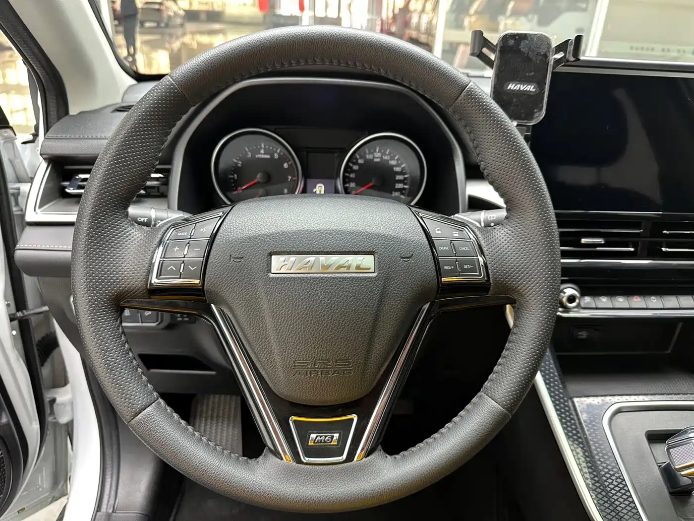 Haval M6 2021 PLUS 1.5T DCT Luxury Smart Connect фото 13