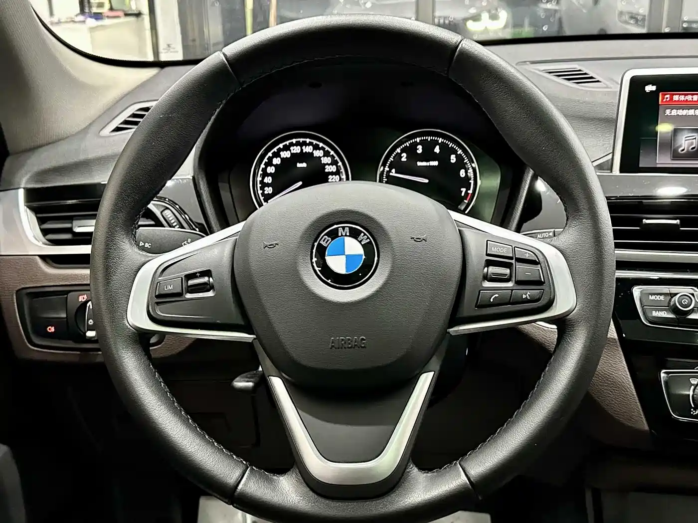 BMW X1 2020 sDrive20Li Fashion Model фото 13