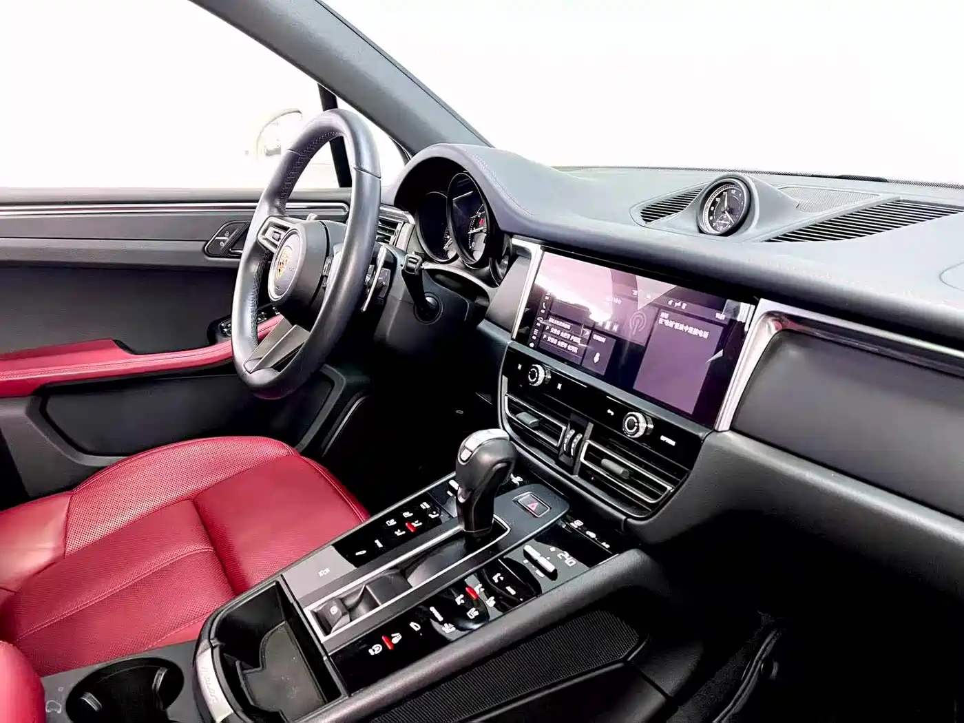 Porsche Macan 2024 Macan 2.0T фото 11