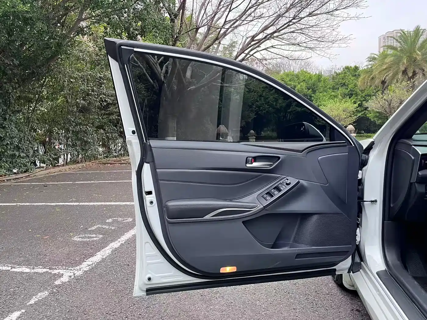 Toyota Avalon 2019 2.0L Luxury Edition (China VI) фото 15