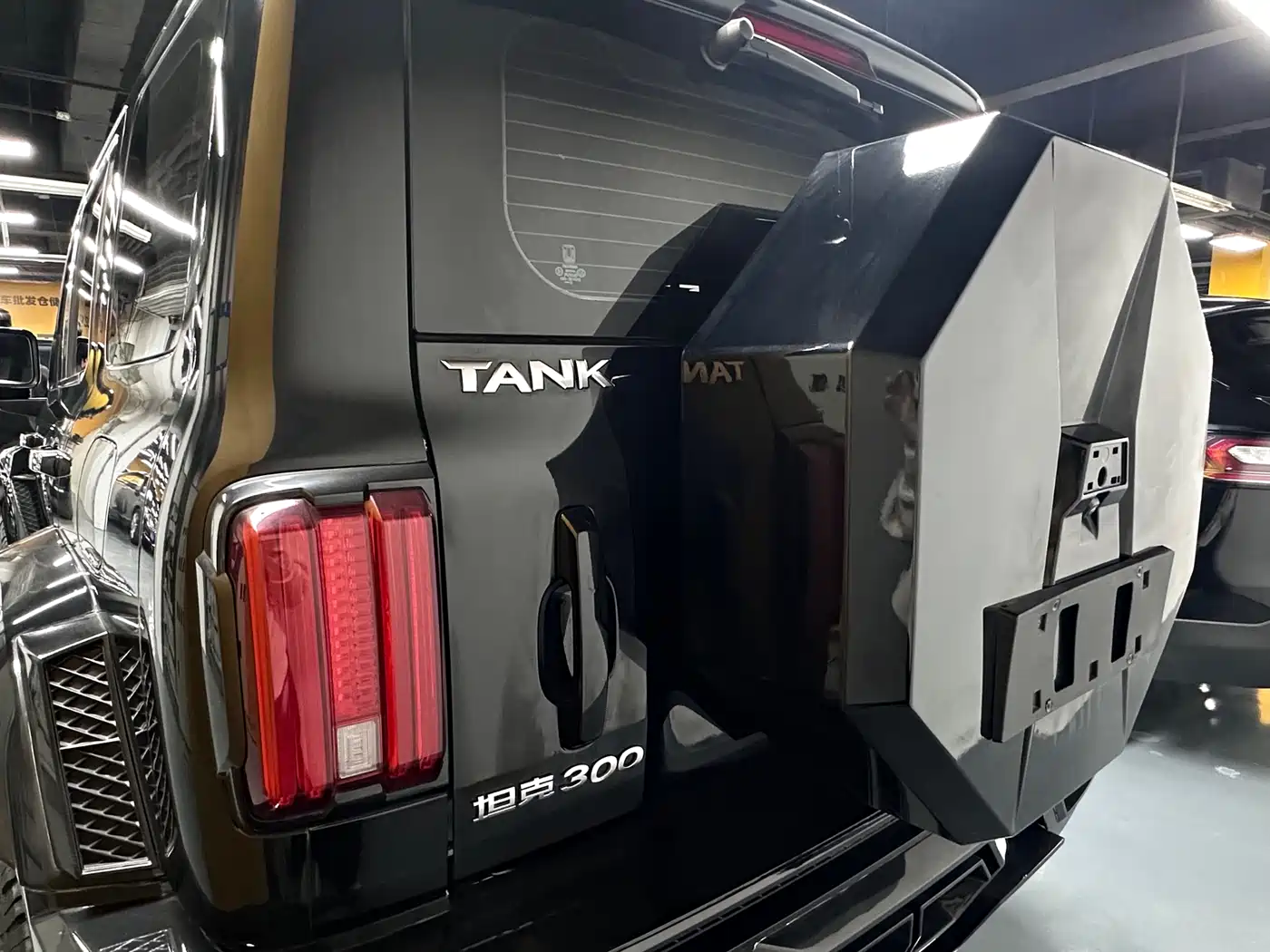 Tank 300 2021 Urban Edition 2.0T Stylish фото 13