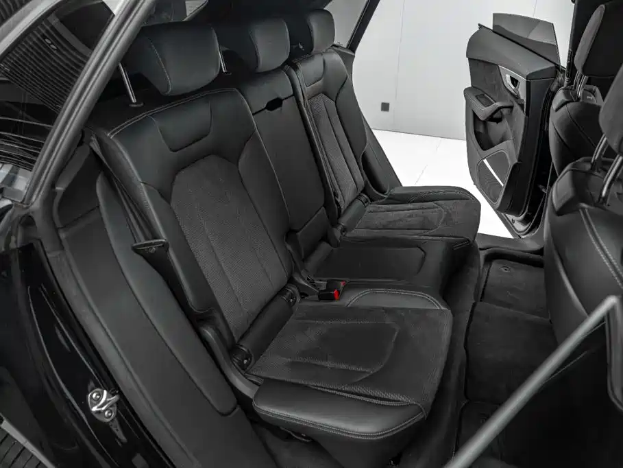 Audi Q8 2020 2021 Model 55 TFSI Premium Dynamic