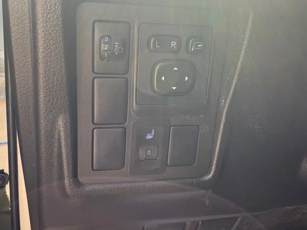 Toyota Prado (Import) 2010 2.7L Auto Luxury фото 13