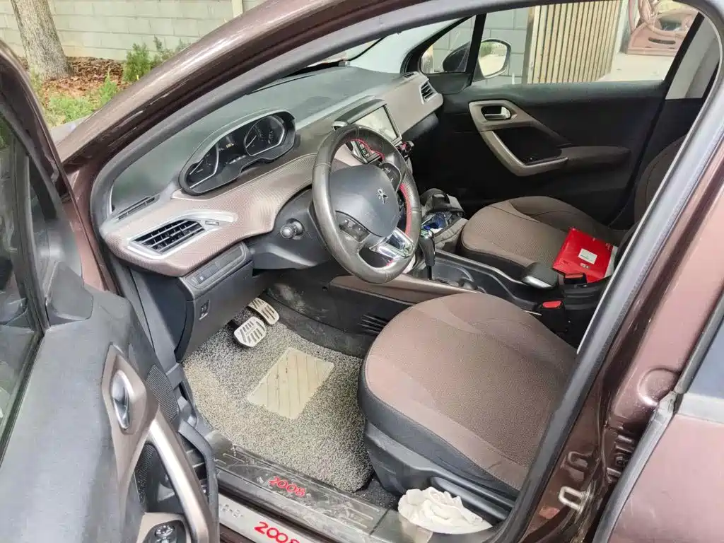 Peugeot 2008 2014 2014 1.6L Automatic Fashion Edition