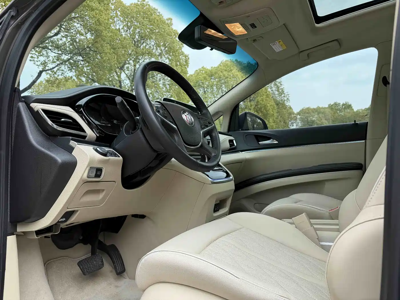 Buick GL8 2023 Land Business Class Premium фото 16