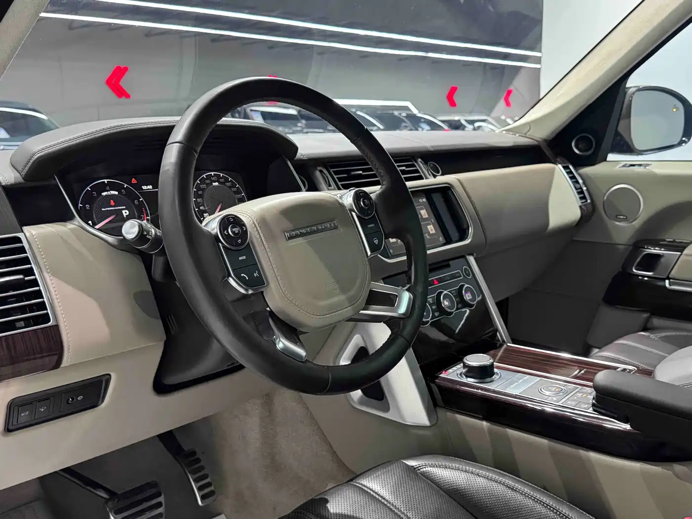 Land Rover Range Rover 2016 5.0 SC V8 AB Ultimate Autobiography LWB фото 6