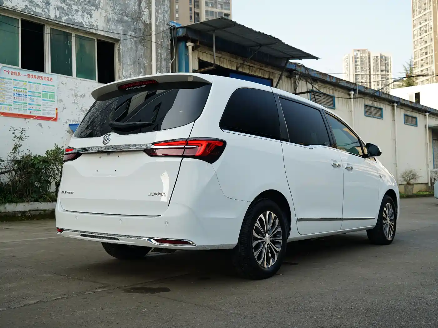 Buick GL8 2022 Land Business Class 652T Luxury фото 7