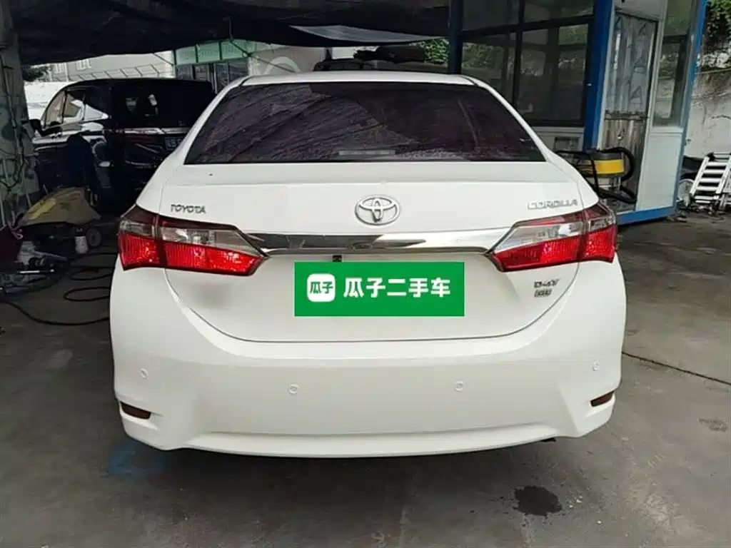 Toyota Corolla 2017 Facelift 1.2T S-CVT GL фото 6