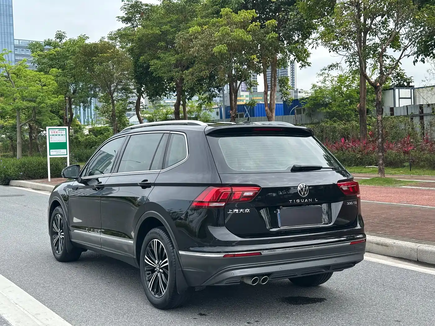 Volkswagen Tiguan L 2021 330TSI Automatic 2WD Smart фото 6