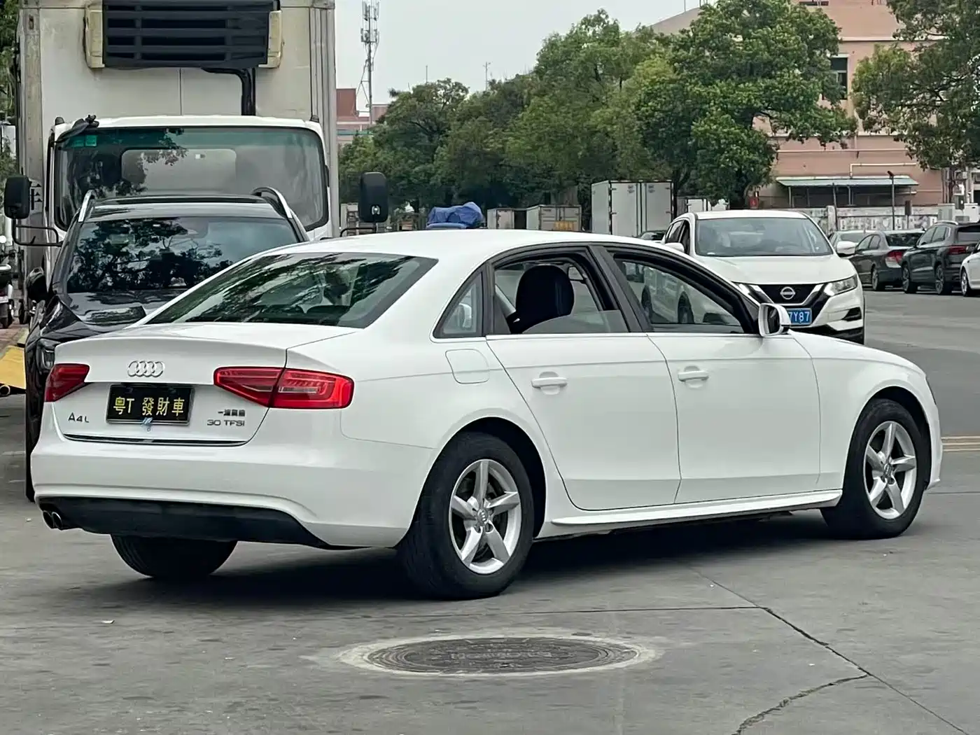 Audi A4L 2016 30 TFSI Collector's Edition Automatic Comfort фото 8