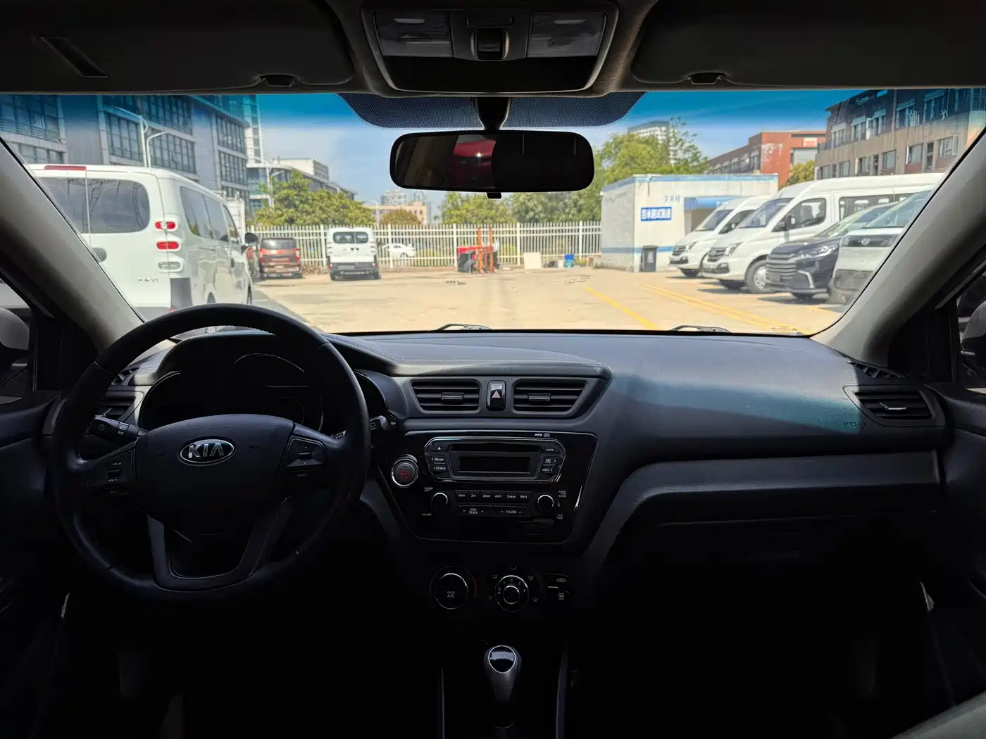 Kia K2 2012 Hatchback 1.6L AT Premium фото 15