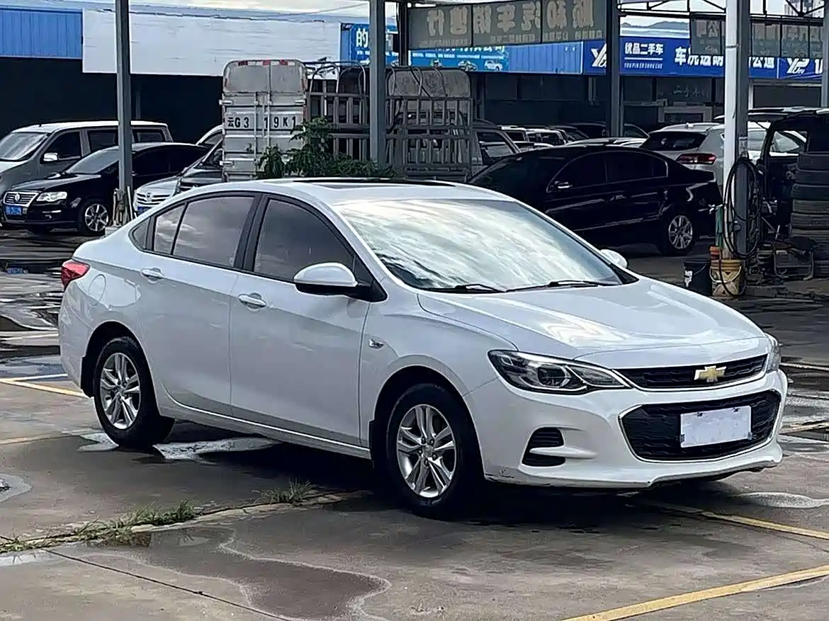 Chevrolet Cavalier 2019 320 Auto Sunroof Enjoyment Edition фото 3