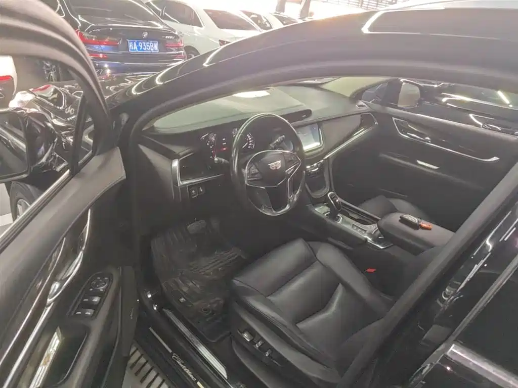 Cadillac XT5 2018 28T 4WD Luxury фото 16