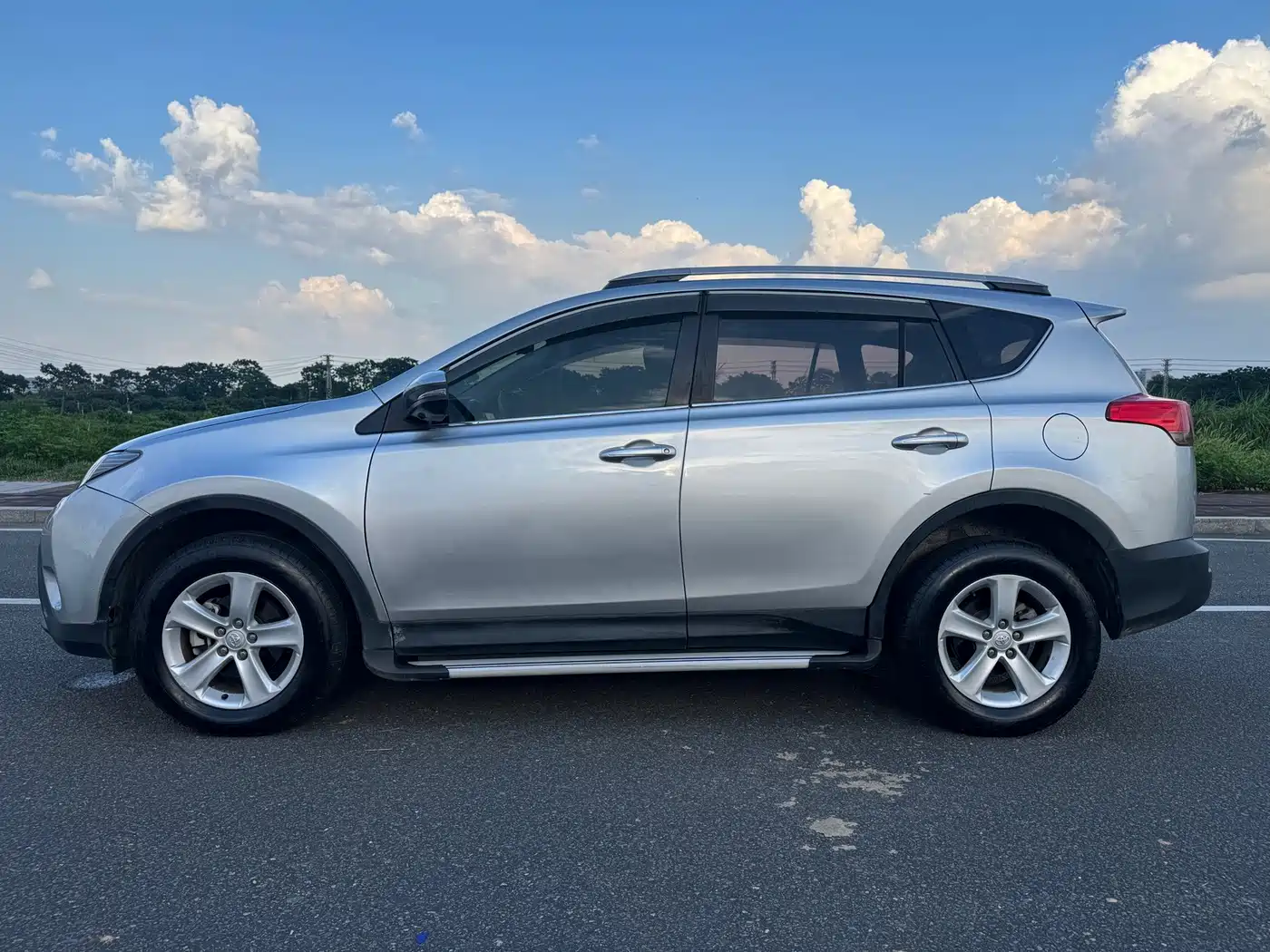 Фото 22 - Toyota RAV4