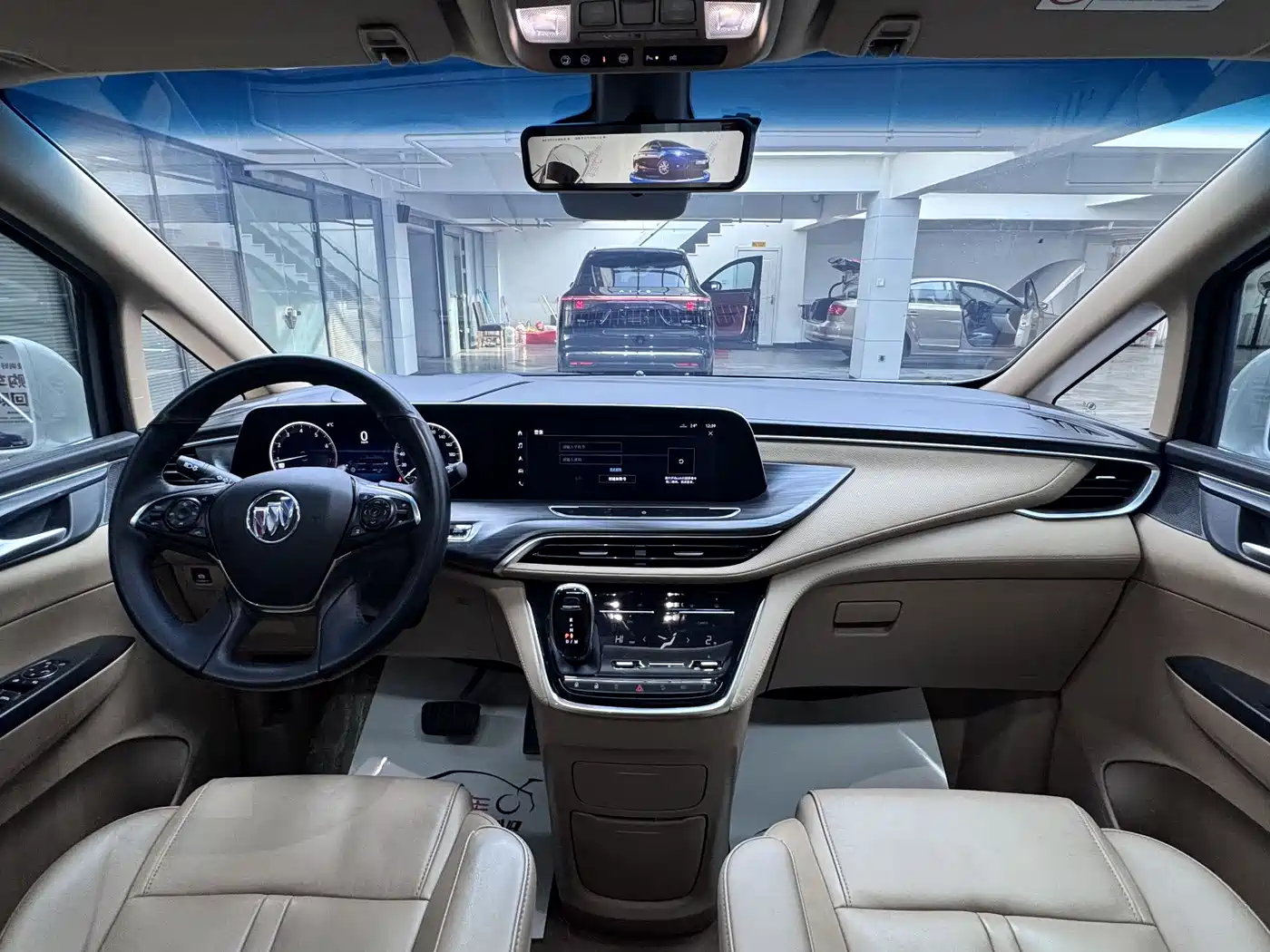 Buick GL8 2021 ES Landlord 653T Premium фото 10
