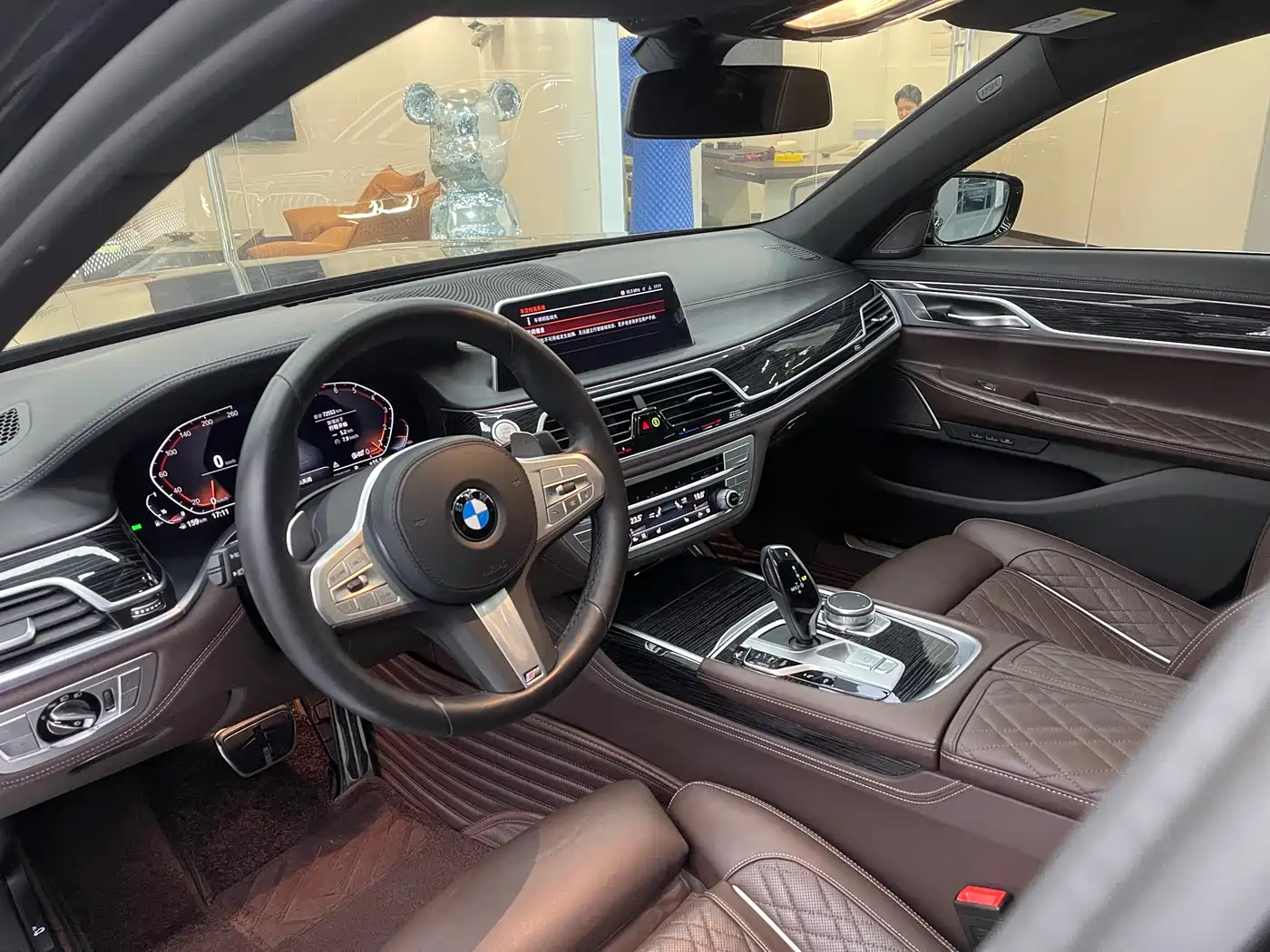 BMW 7 Series 2021 Model 740Li Leading M Sport Package фото 9