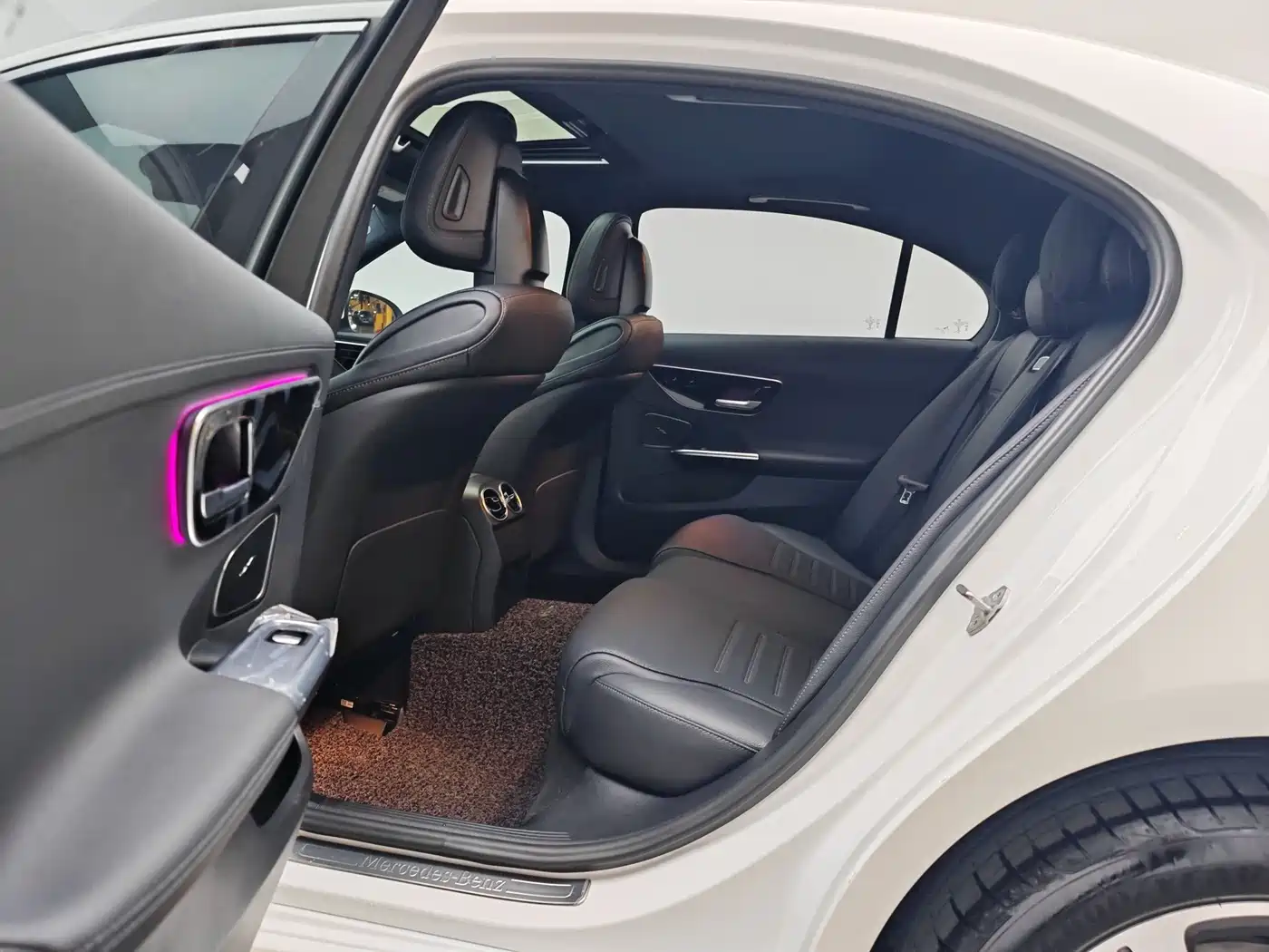 Mercedes-Benz C-Class 2022 C 200 L Sport Version фото 17
