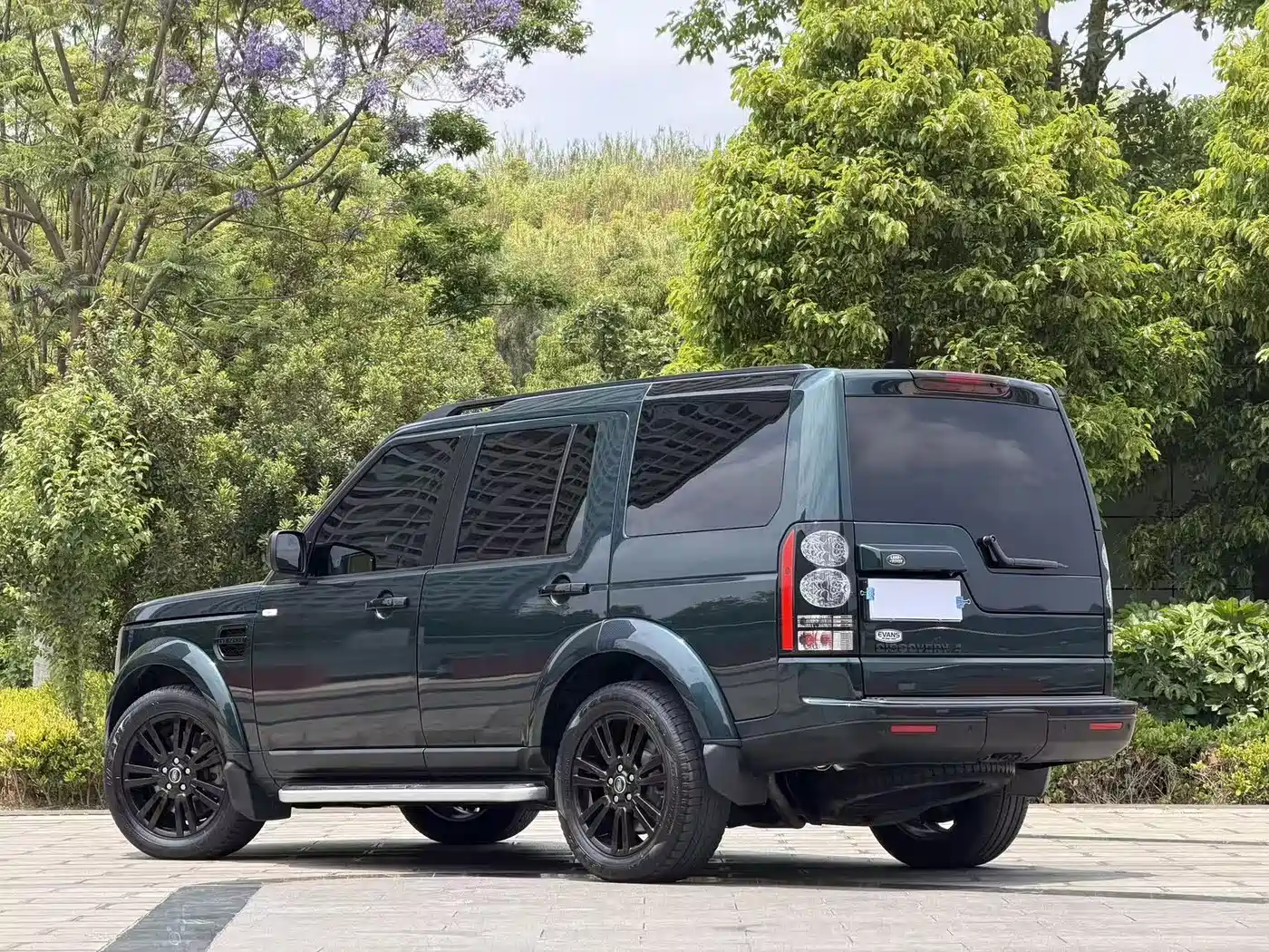 Land Rover Discovery 2013 3.0 SDV6 Black Premium Limited Edition фото 7