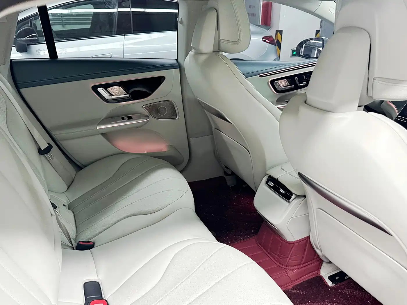 Mercedes-Benz EQE 2022 350 Pioneer Special Edition фото 15