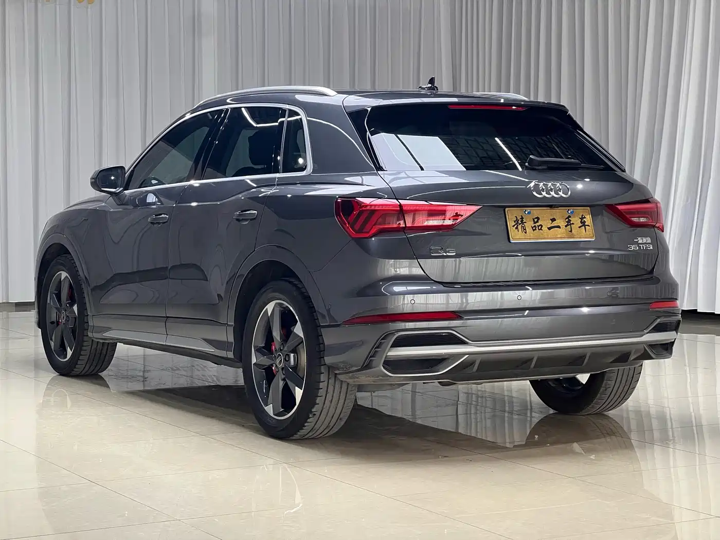 Audi Q3 2023 35 TFSI Fashion Dynamic Model (1.5T) фото 4