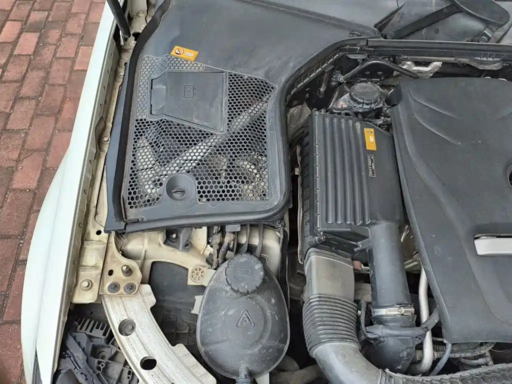 Mercedes-Benz C-Class 2015 Facelift C 180 L Sport фото 21