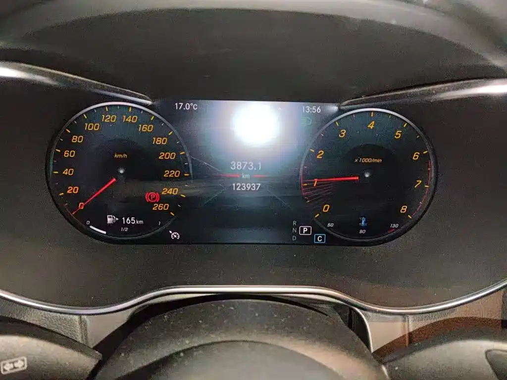 Mercedes-Benz GLC 2020 GLC 260 L 4MATIC Dynamic фото 6