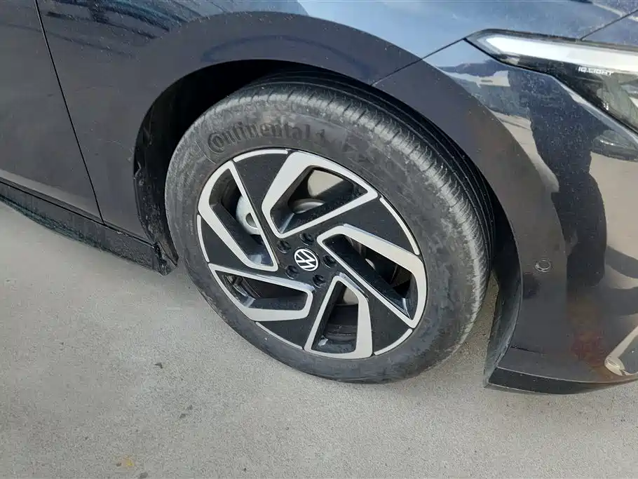 VOLKSWAGEN ID.7 VIZZION