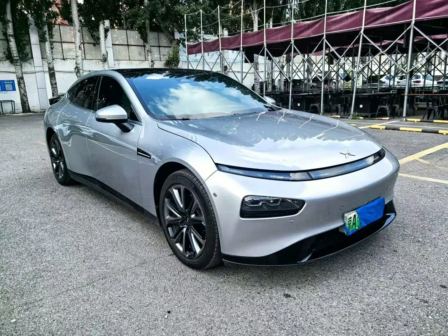 Фото 3 - XPeng P7