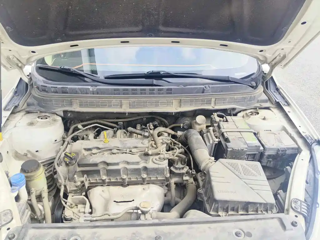 Photo 3 - Changan Eado DT