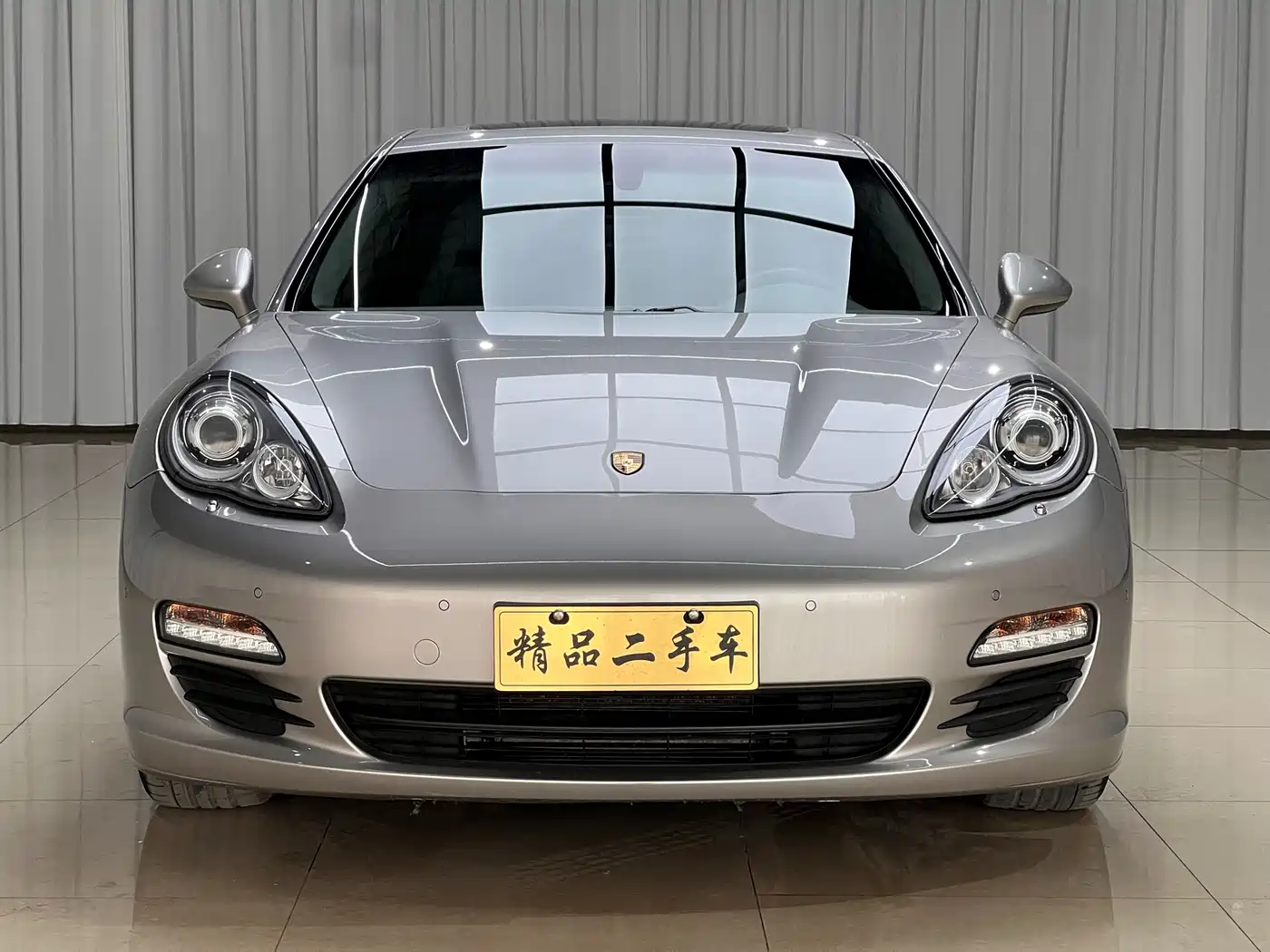 Porsche Panamera 2013 Panamera Platinum Edition 3.6L фото 2