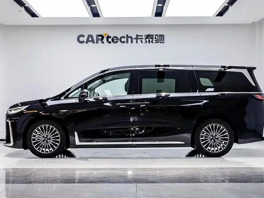 Voyah Auto Voyah Dreamer 2026 PHEV Qiankun Pro фото 3