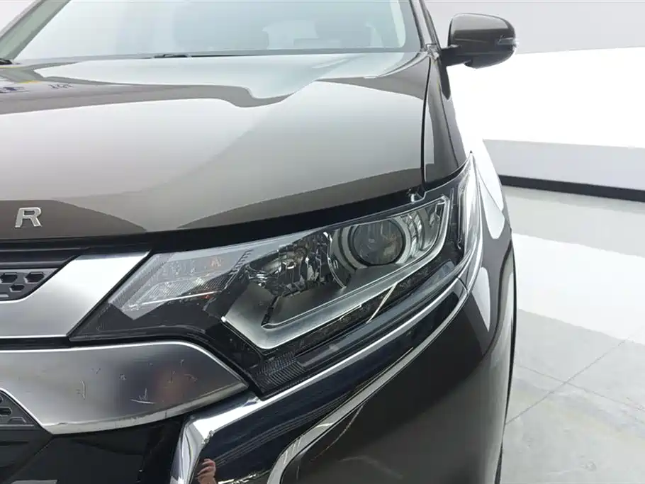 Mitsubishi Outlander 2019 2.0L 2WD Enjoy Edition 5-seater China V фото 5